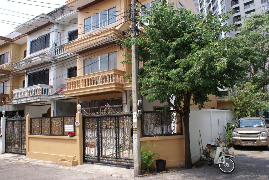 Bed'S Friend Aparthotel Bangkok Esterno foto